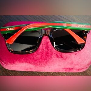 Gucci Sunglasses Green with Red-Wood Tones